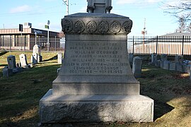 Grave of Edmund O'Connor (1848–1898) and Bridget Murphy (1854–1910) 4.jpg