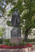 Statue of Moses Austin in City Hall Plaza, San Antonio, Texas LCCN2014633549.tif