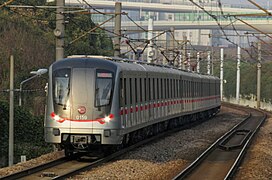 0159 entering Lianhua Road Station (20180211162025).jpg