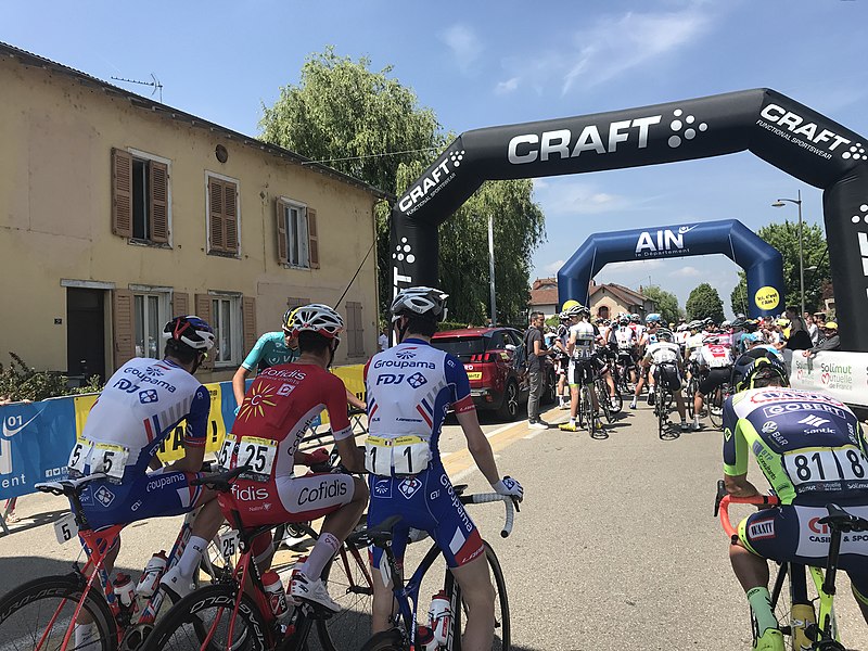 File:2e étape du Tour de l'Ain 2018 à Saint-Trivier-de-Courtes - 17.JPG