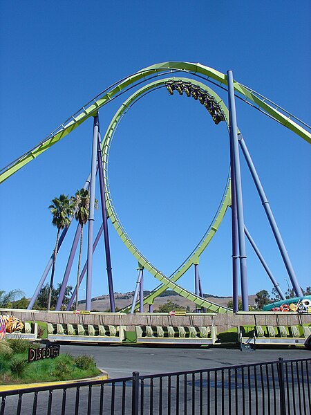 File:Medusa (Six Flags Discovery Kingdom) 01.JPG