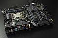 Motherboard Asus TUF X299 Mark 2, Intel Sockel 2066, CPU eingesetzt und verriegelt