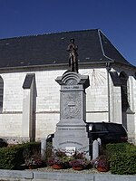 Poilu au repos (monument aux morts)