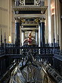 Tomb in Westminster Abbey (back of the photo)