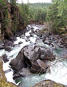 A small vertical panorama of the Avenue of the Giant Boulders