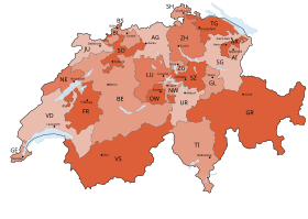 carte de la suisse divisées en cantons, elle permet de visualiser les variations de tailles importantes entre les cantons, la moitié du territoire étant couverte par quatre cantons, Berne, Grisons, Valais et Vaud