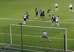 Clint Dempsey free kick vs Tottenham December 2009.jpg