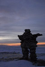 Inuksuk près du village de Kuujjuarapik, au Canada.