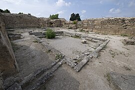 Salle au bassin d'agrément.