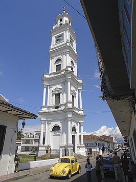 Toren van de Catedral de Nuestra Señora del Carmen