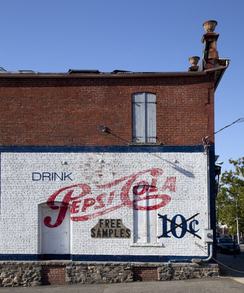 File:Pepsi sign, located at Meeker's Harware store in Danbury, Connecticut LCCN2012631635.tif