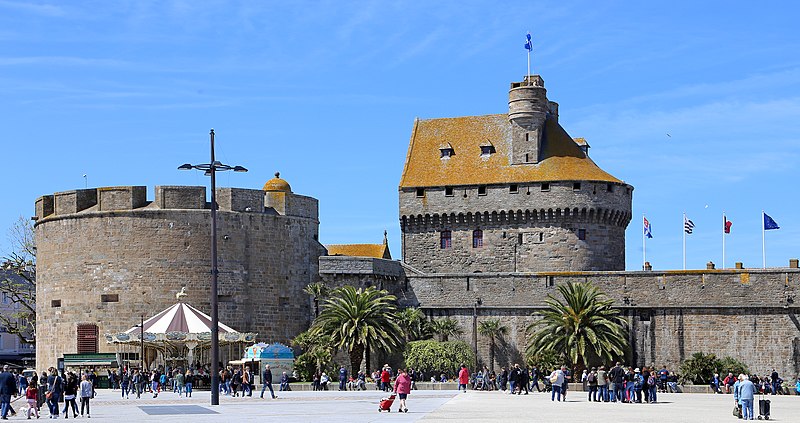 File:.00 1141 Château de Saint-Malo, Frankreich.jpg