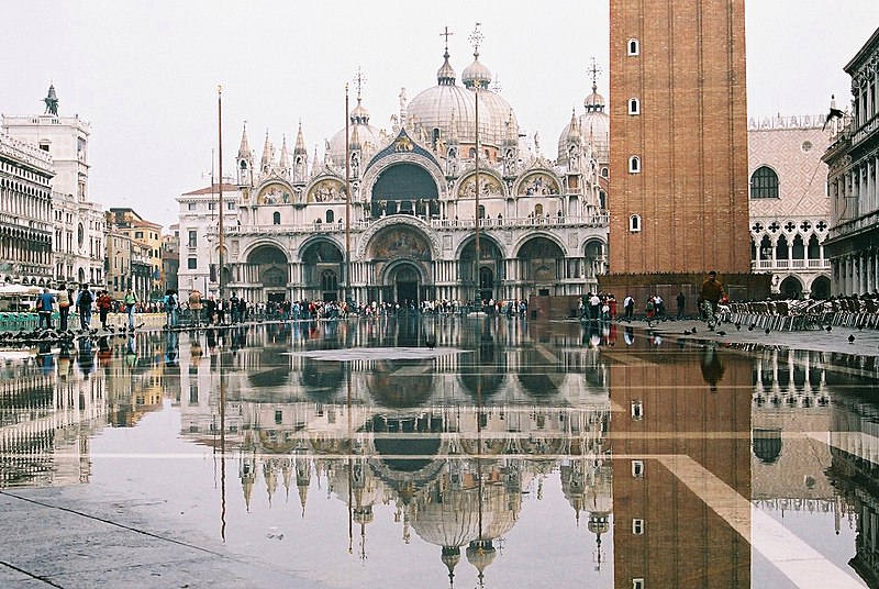 File:Flooding Basilica San Marco.jpg