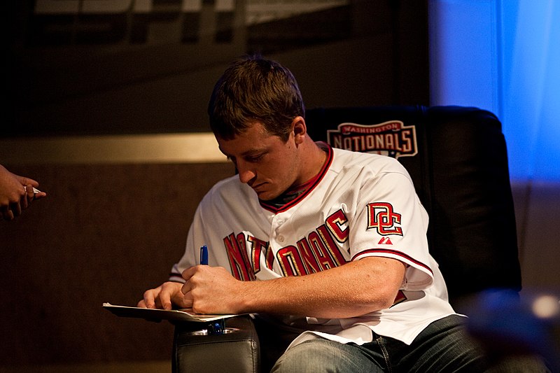 File:Jordan Zimmermann May 17, 2009 (3544025978).jpg