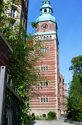 Aufnahme des Käthe-Kollwitz-Gymnasiums von der Dunckerstraße aus