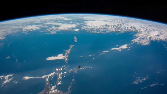 国際宇宙ステーションから見た歯舞群島、色丹島、国後島、択捉島、得撫島