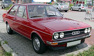 Face avant de l'Audi 80 B1 type 80