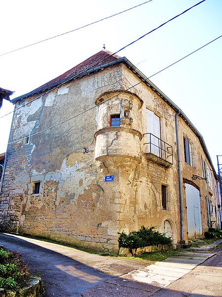 File:Gy. Maison à tourelle. (1). 2016-03-18.JPG