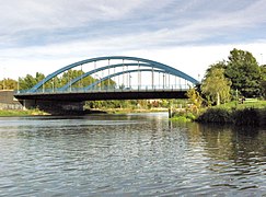 Die Mörschbrücke am Beginn des Westhafenkanals