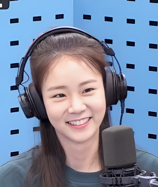 File:HAN SEUNGYEON (한승연) - 2023.07.06.png