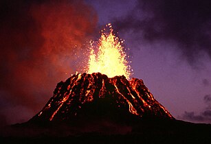 Puʻu ʻŌʻō, Hawaii, by G.E. Ulrich, USGS. Cropped by me.