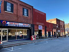 Main Street, Canton, NC (46720202791).jpg