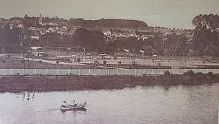 Canotage sur l'Allier et Tennis-Club de Vichy, début du XXe.jpg