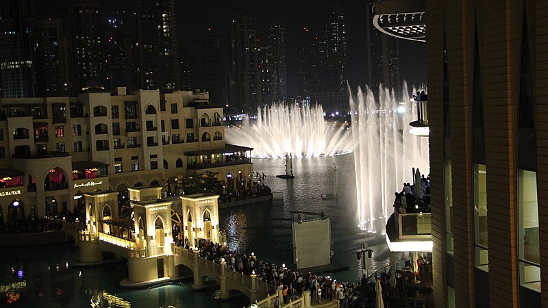 File:Dubai Fountains (1) (8437098513).jpg