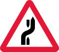 Change of carriageway ahead (1975–1994)