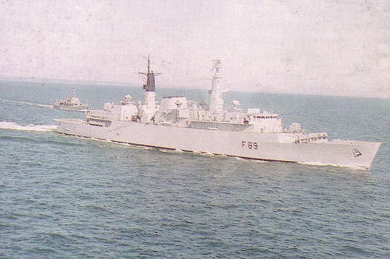 File:HMS Battleaxe NTW 3 93 7.jpg