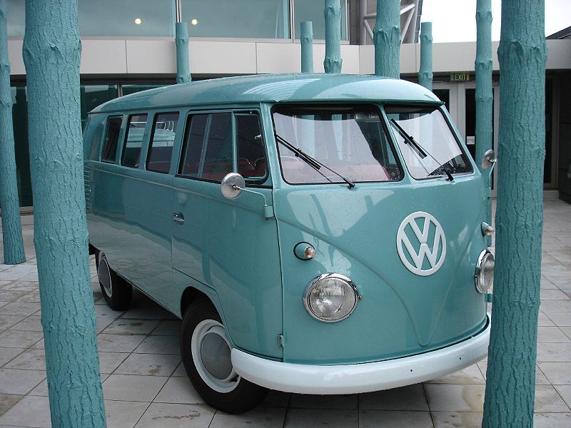 File:VW Bus T1 Fensterbus.jpg