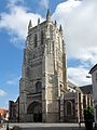 Le clocher de la collégiale Saint-Pierre d'Aire-sur-la-Lys.