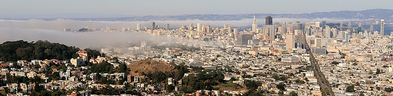 File:San Francisco with approaching fog.jpg