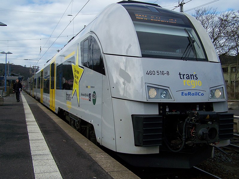 File:Mittelrheinbahn im Bahnhof Remagen - panoramio.jpg