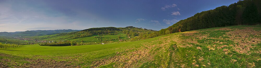 Panorama vido al la municipo de sudo dum sunsubiro