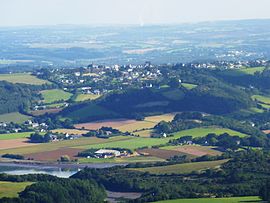 Rosnoën seen from the summit of Ménez-Hom, with the Aulne river in the foreground