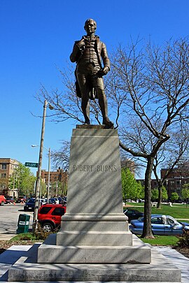 Front view of Robert Burns statue in Milwaukee.