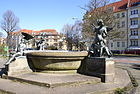 Der Erikabrunnen auf dem Adam-Kuckhoff-Platz