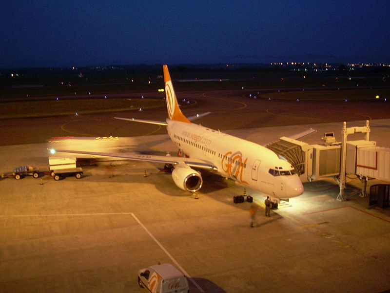 File:Boeing 737-700-Afonso Pena-Curitiba-Gol.JPG