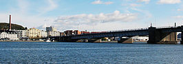 De brug over de Limfjord tussen Aalborg en het eiland Vendsyssel-Thy