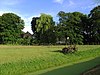 Geheel omwaterde boerderijcomplex Hodenpijl