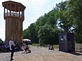 Aufführung am Walkway and Tower