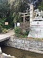 松田丹後守秀興が築城したと伝えられる近江立入城跡（新川神社）