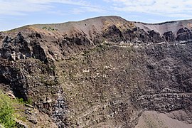 Crater rim volcano Vesuvius - Campania - Italy - July 9th 2013 - 24.jpg