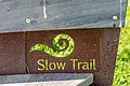 English: Slow Trail plaque Deutsch: Slow Trail-Schild