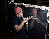 Een "Rosie" werkt aan een Vultee A-31 Vengeance-bommenwerper in Nashville 1943.