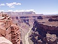 Böyük Kanyon, Arizona, ABŞ, dərin mənzərələri ilə məşhur olan təbiət möcüzəsi.