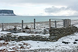 2015-09-11 02 Northumberland House, Beechey Island NU Canada.jpg