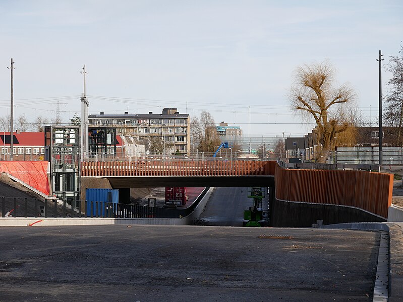 File:2023-01-07 Station Diemen onderdoorgang Ouddiemerlaan (4).jpg