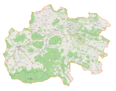 Mapa konturowa powiatu limanowskiego, po prawej znajduje się punkt z opisem „Pisarzowa”